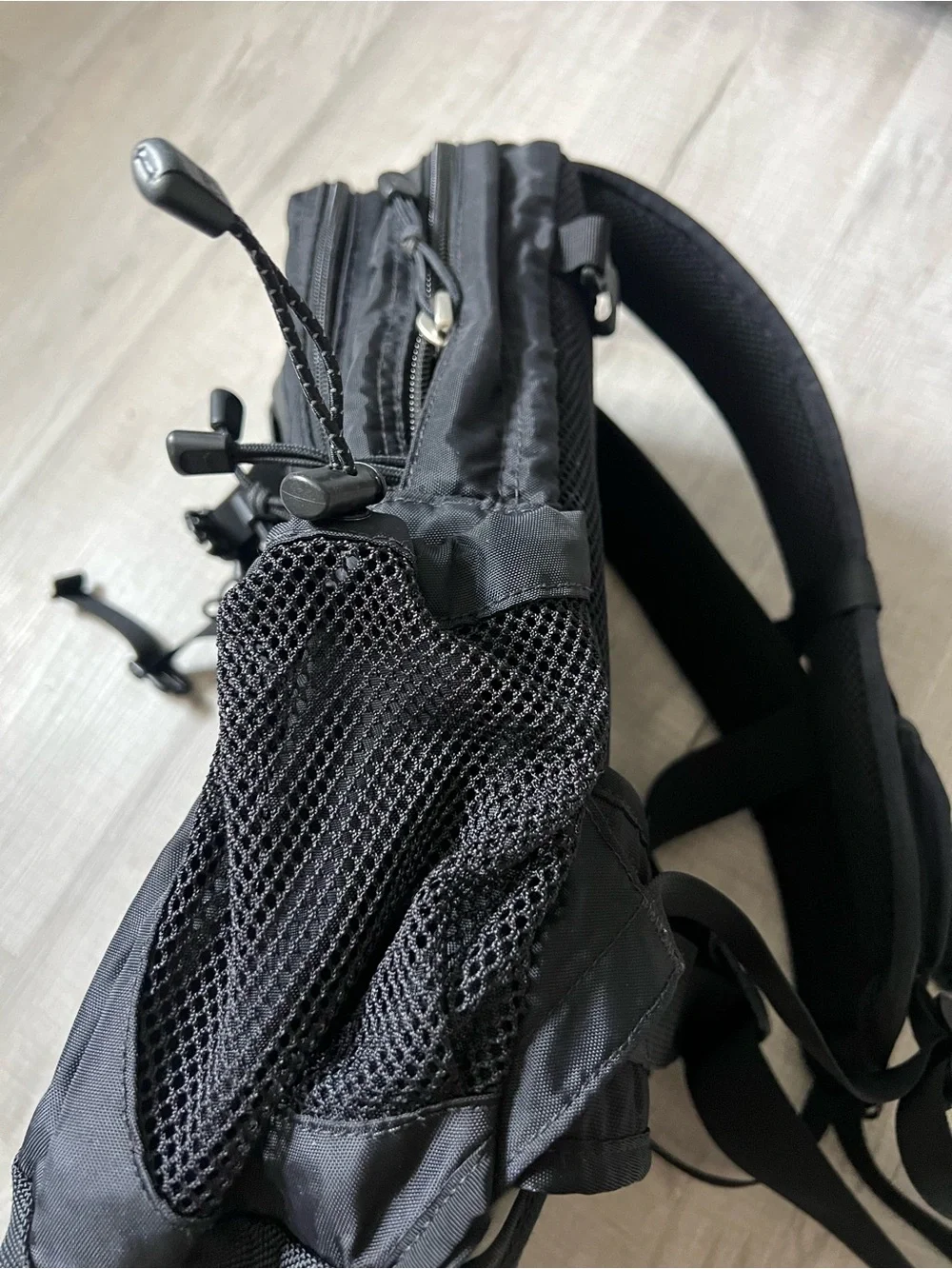 THE NORTH FACE BOREALIS Black Outdoor Daypack with Bungee Cord Front Gorpcore